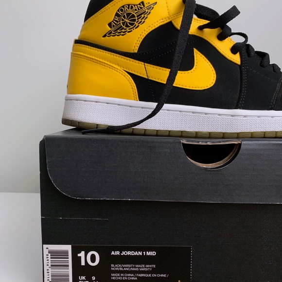 RARE AIR JORDAN 1 MID, LOVE BLACK VARSITY - Picture 4 of 10